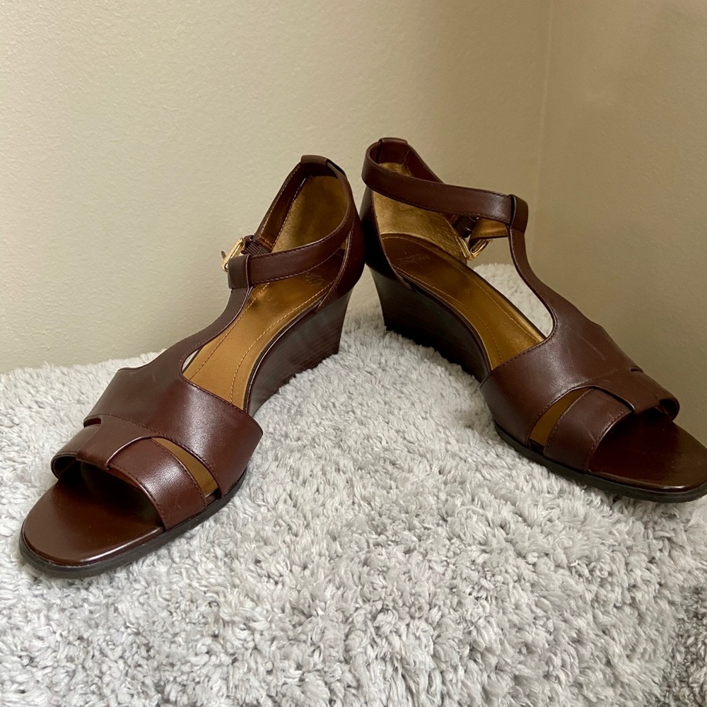 Wedges - Picture 5 of 7